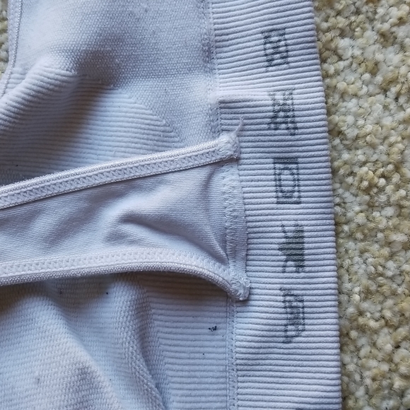 7 maternity bras - Picture 7 of 10